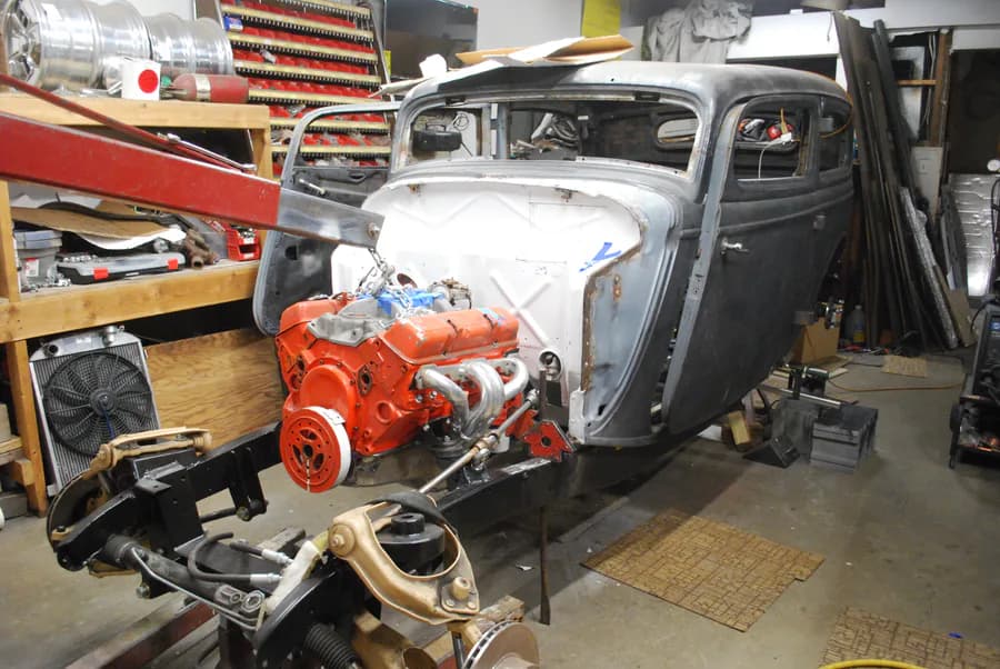 Tommy Shaw Homebuilt Stuff garage photo